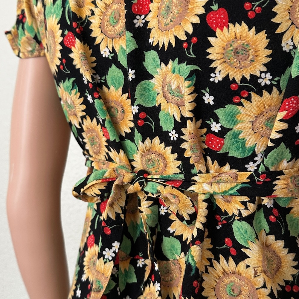 Sunflower Print Midi Dress - Black & Yellow - Picture 6 of 8